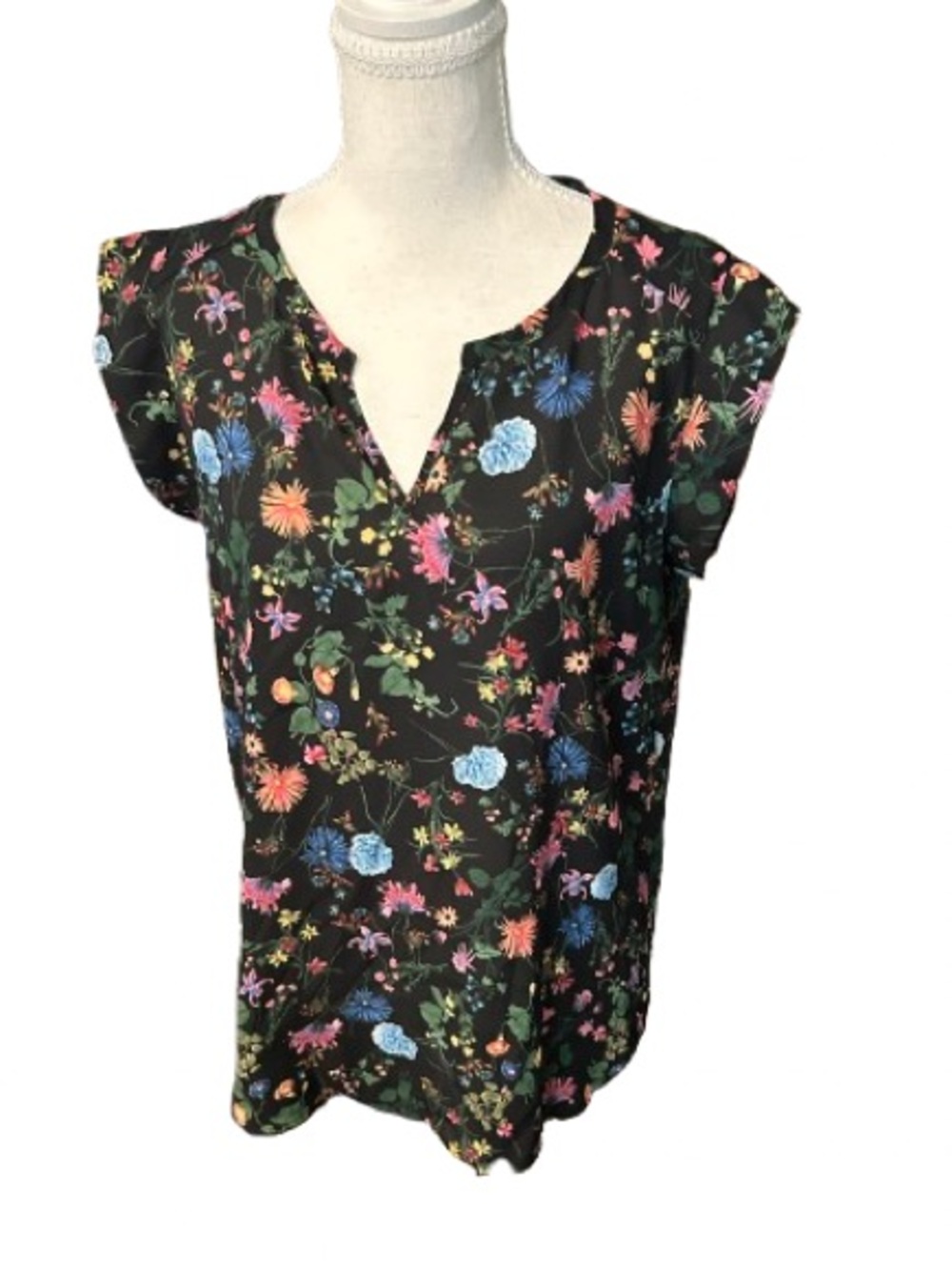 PLEIONE Floral Print Top with Flutter Sleeves Boho Flowers Small Tank Top Shirt